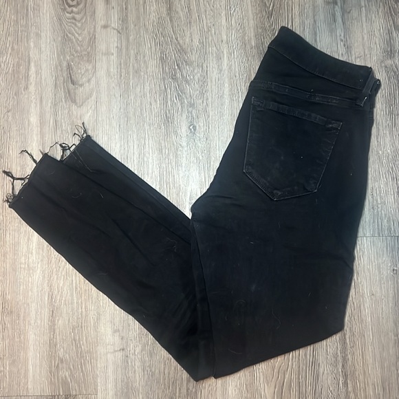 Old Navy Distressed Rockstar Super Skinny Jeans Size 4 - Picture 1 of 6